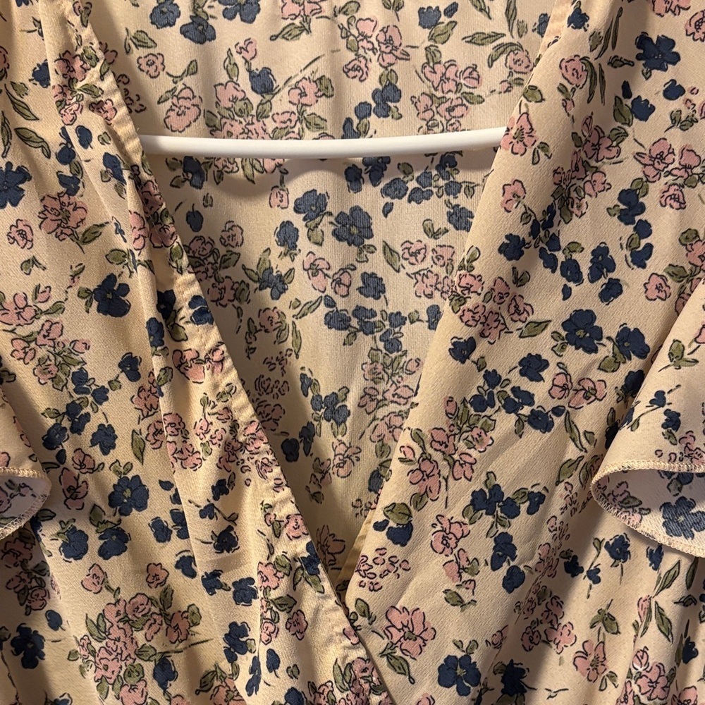 SHEIN Floral Wrap Dress - Pink and Black - Picture 7 of 7